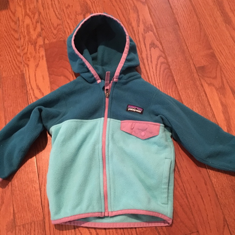 Patagonia 6-12 mo fleece with hood!